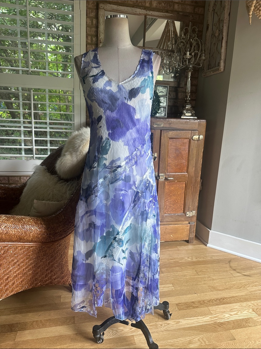 KOMAROV LUXURY SLEEVELESS V NECK DRESS SMALL NEW WITH TAGS STRETCH ROSE OASIS